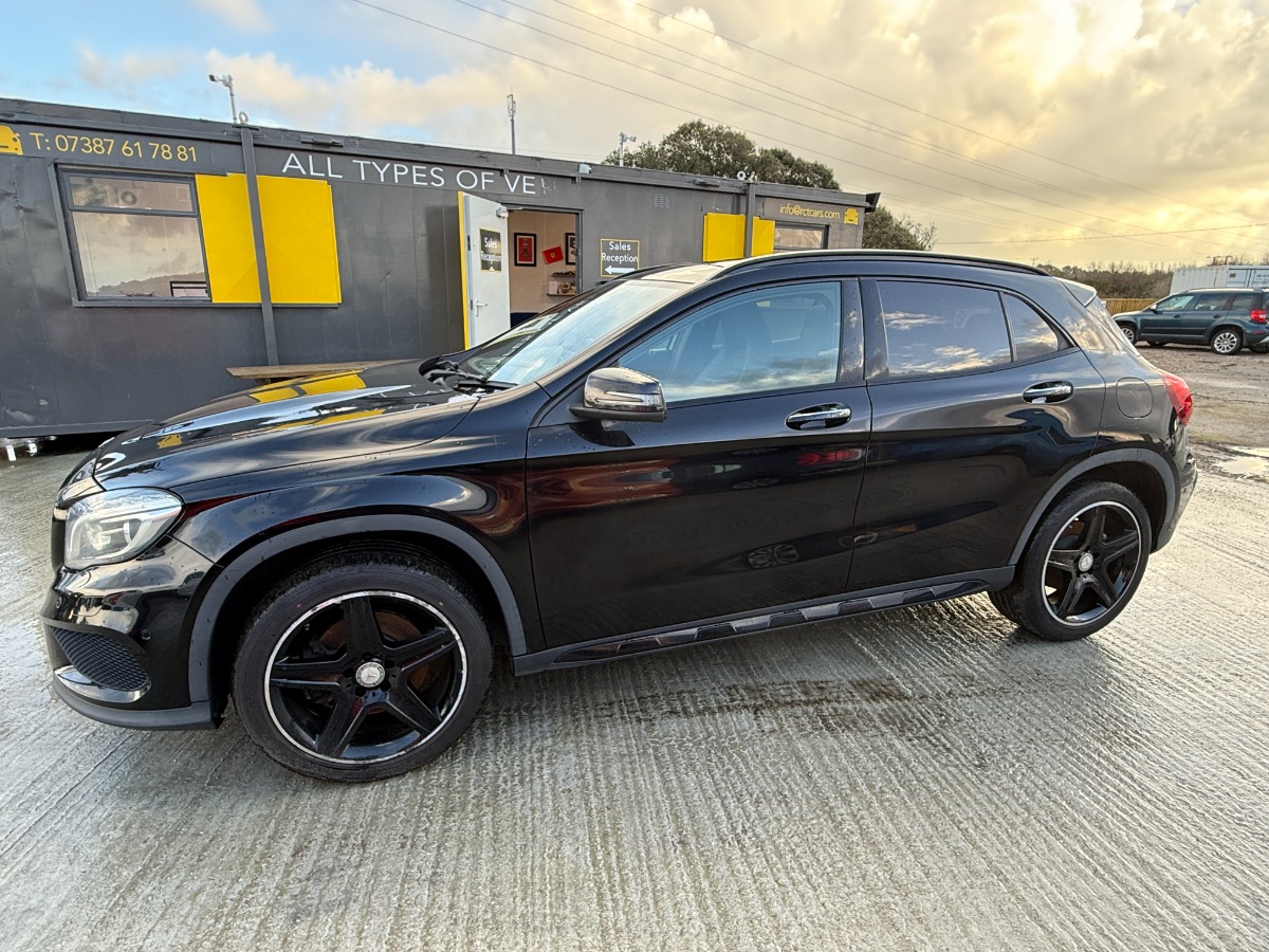 Mercedes Benz GLA Hatchback