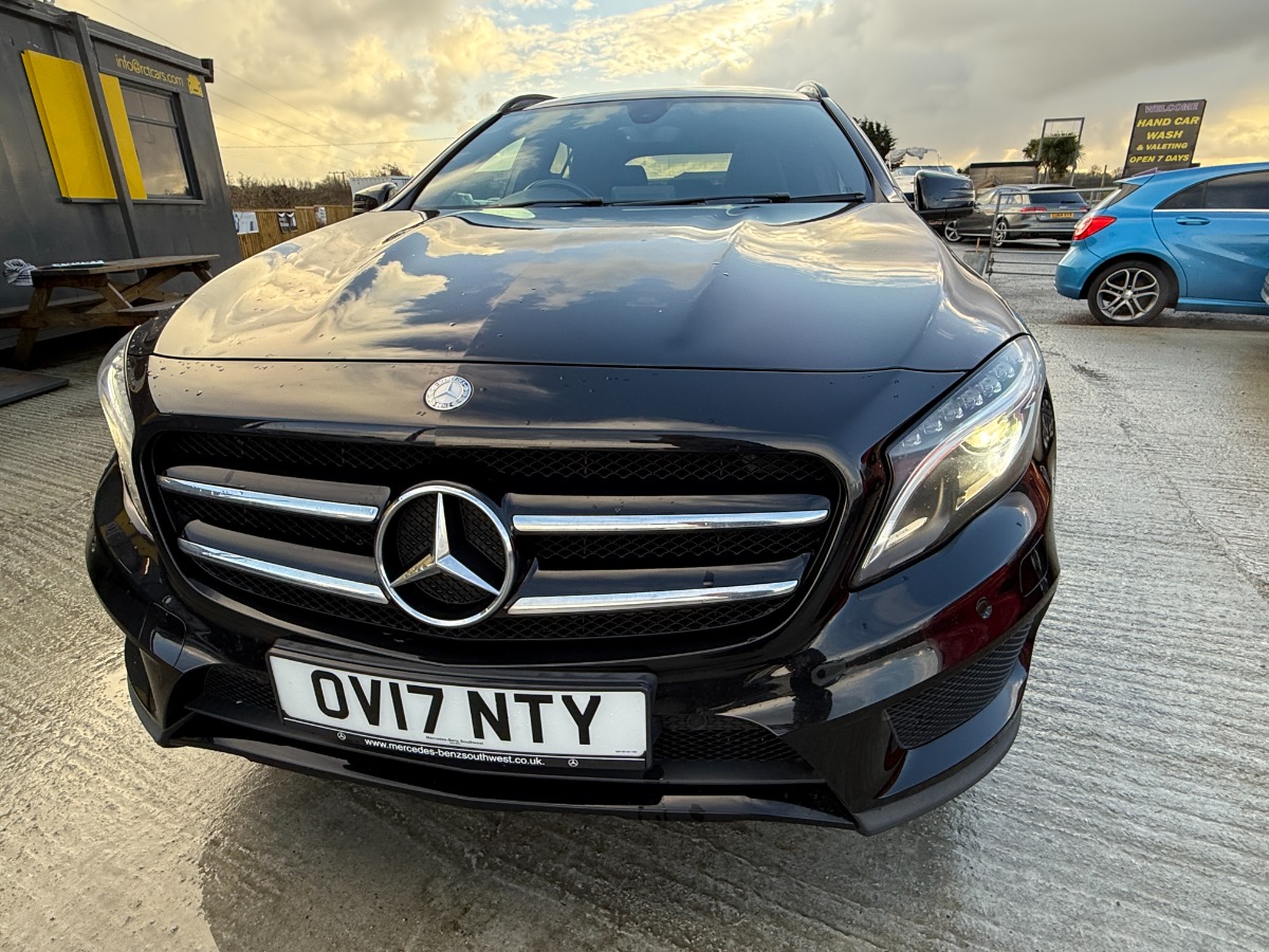 Mercedes Benz GLA Hatchback