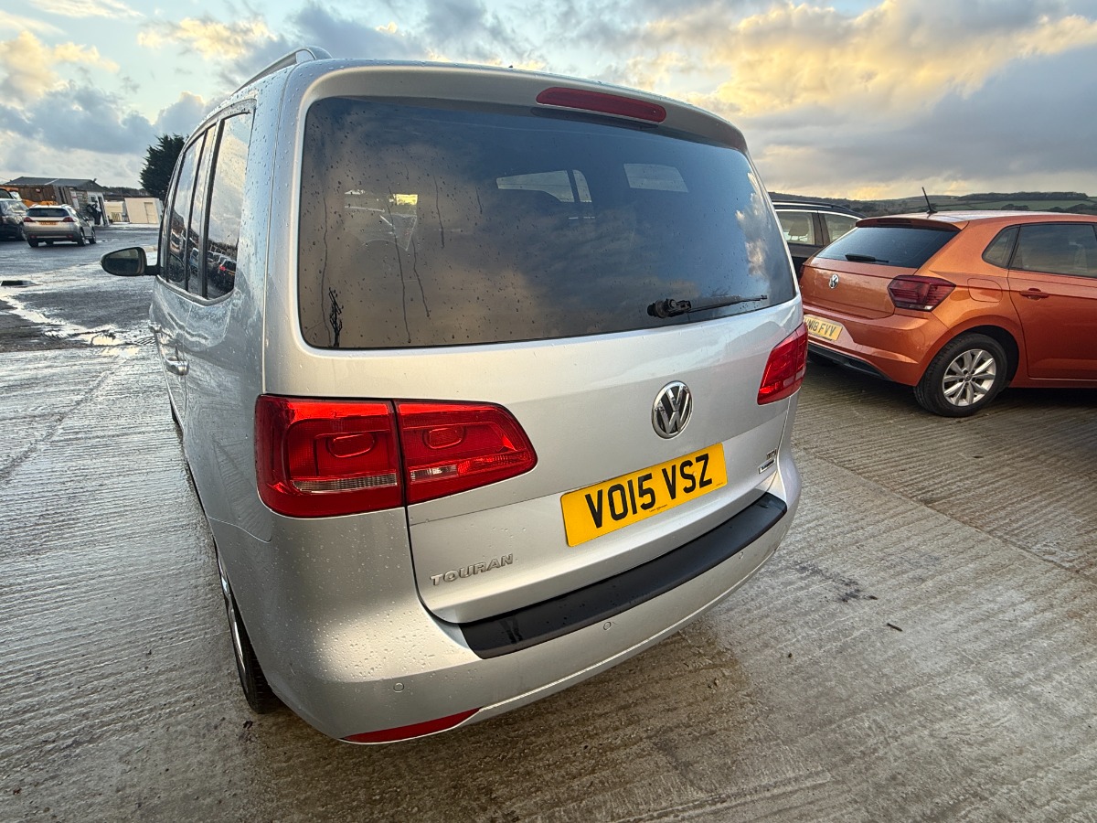 Volkswagen Touran MPV
