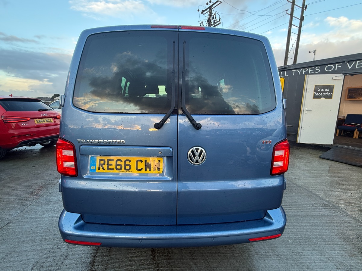 Volkswagen Transporter Kombi Crewcab