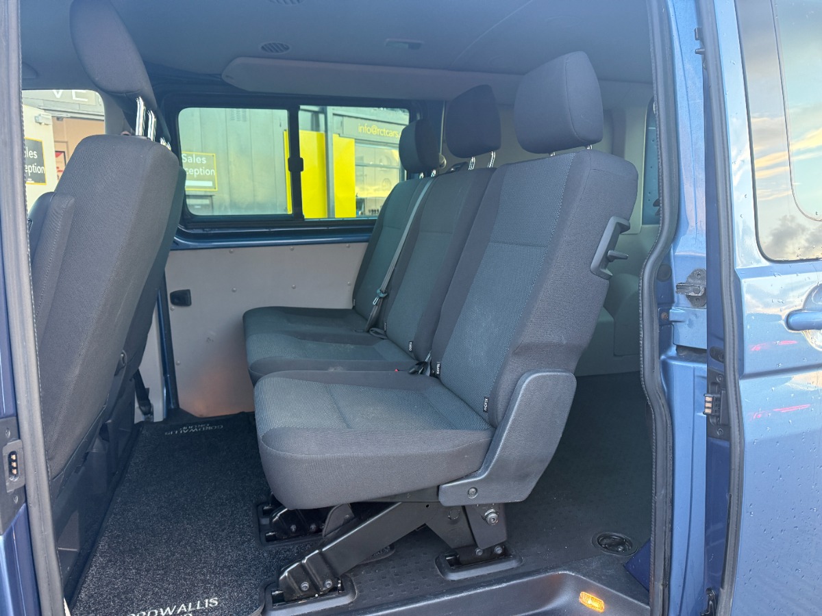 Volkswagen Transporter Kombi Crewcab