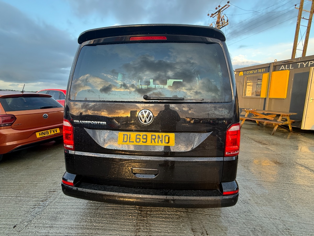 Volkswagen Transporter Kombi Crewcab