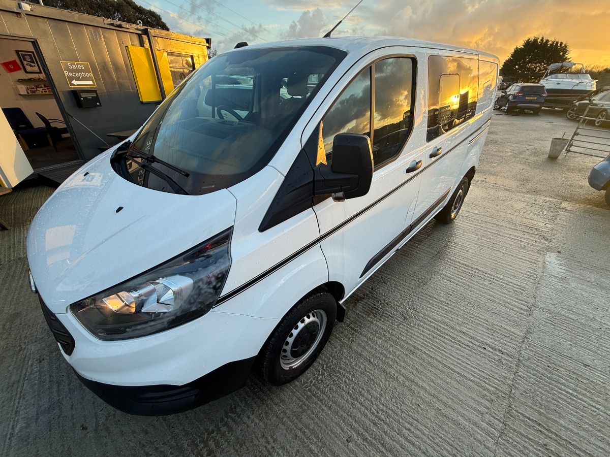 Ford Transit Custom Kombi Crewcab