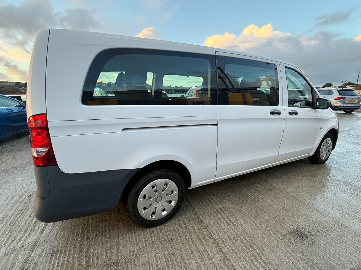 Mercedes Benz Vito Mini Bus