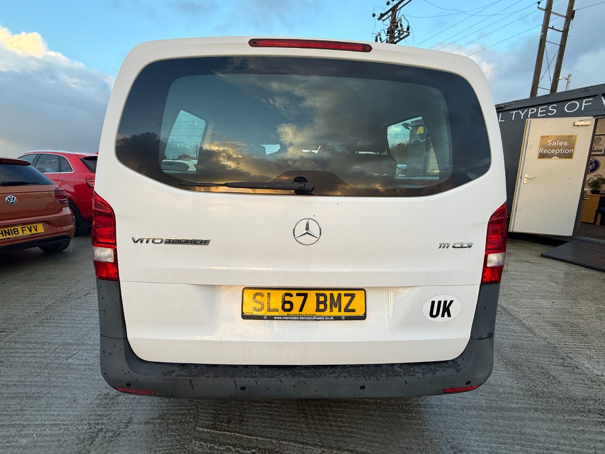 Mercedes Benz Vito Mini Bus