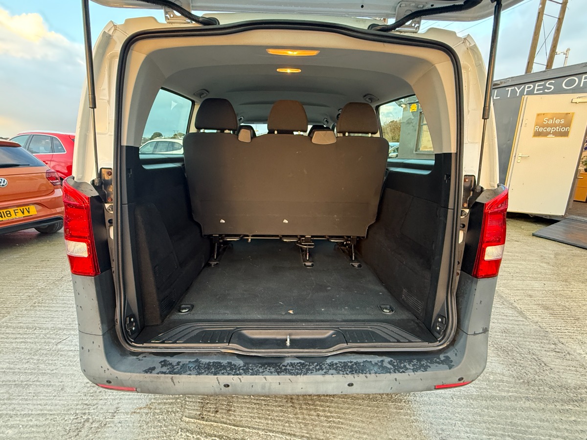 Mercedes Benz Vito Mini Bus