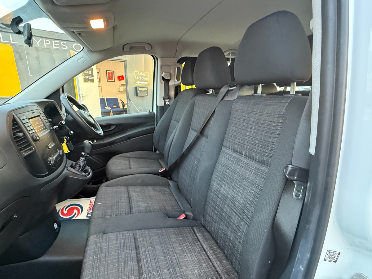 Mercedes Benz Vito Mini Bus