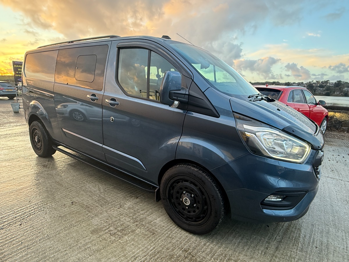 Ford Transit Custom Kombi Crewcab