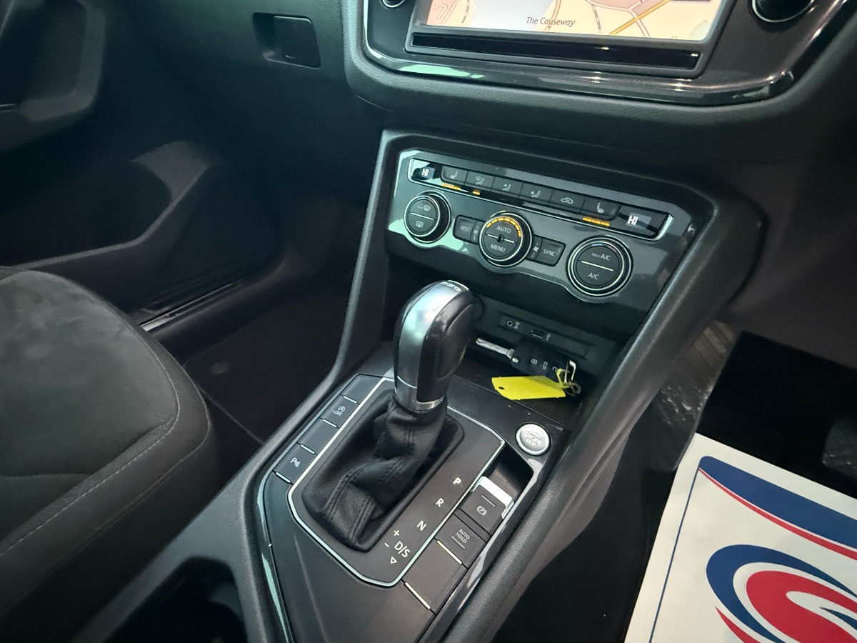 Volkswagen Tiguan SUV