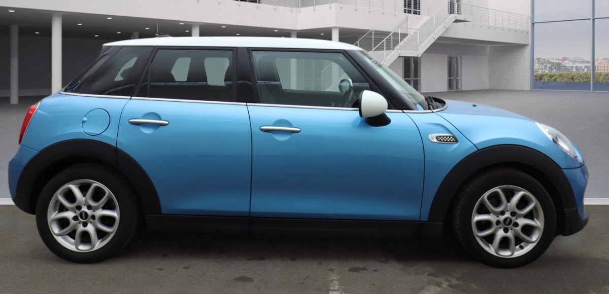 MINI Cooper Hatchback