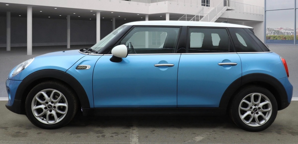 MINI Cooper Hatchback