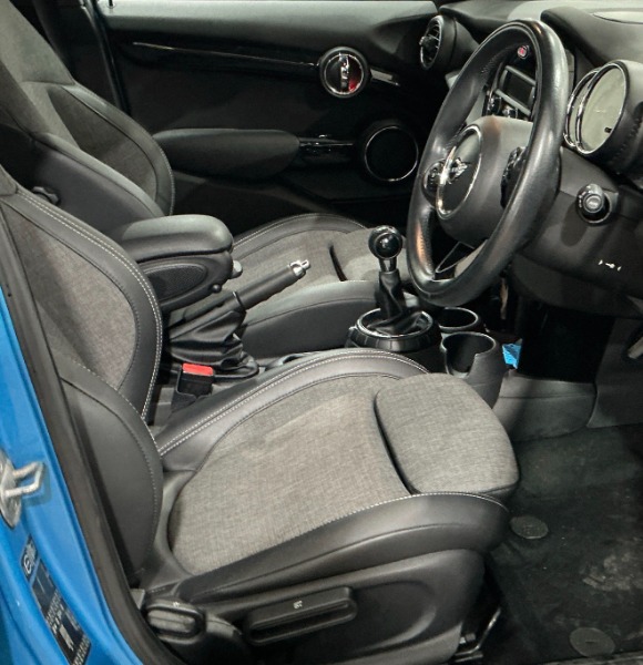 MINI Cooper Hatchback