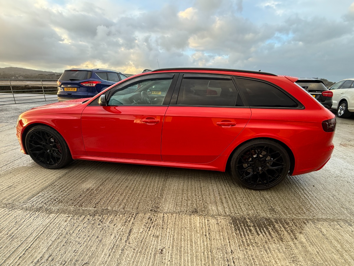 Audi RS4 Avant Estate