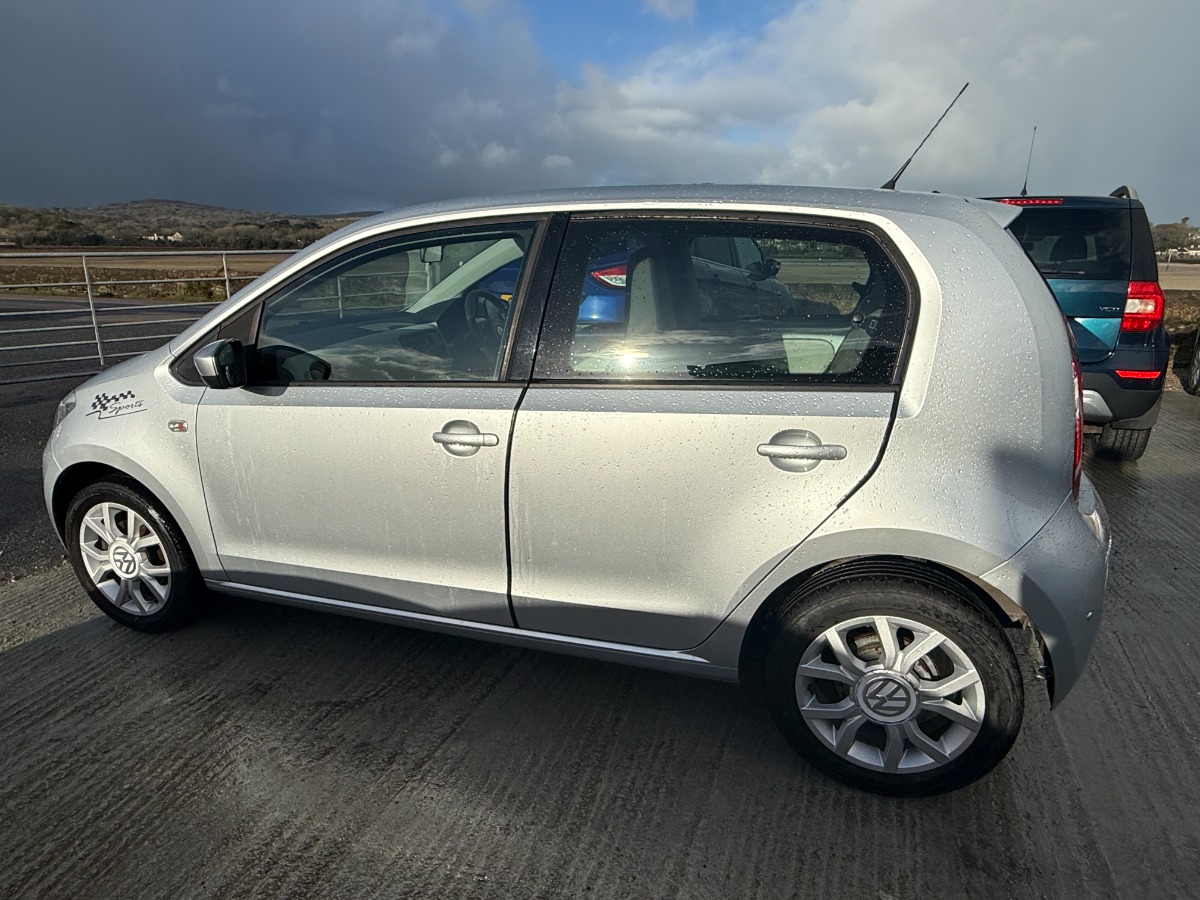 Volkswagen UP! Hatchback