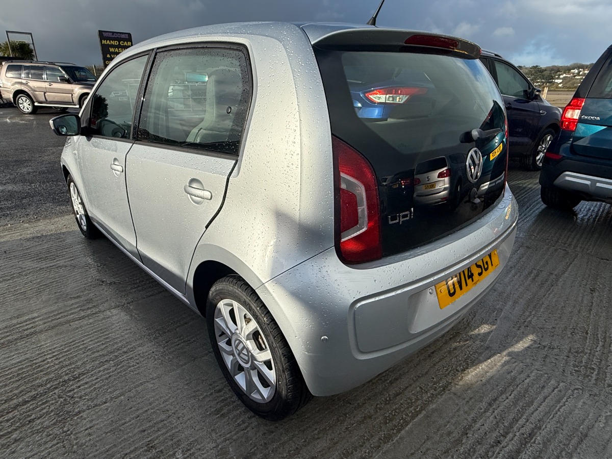 Volkswagen UP! Hatchback