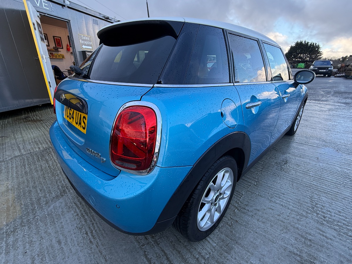 MINI Cooper Hatchback