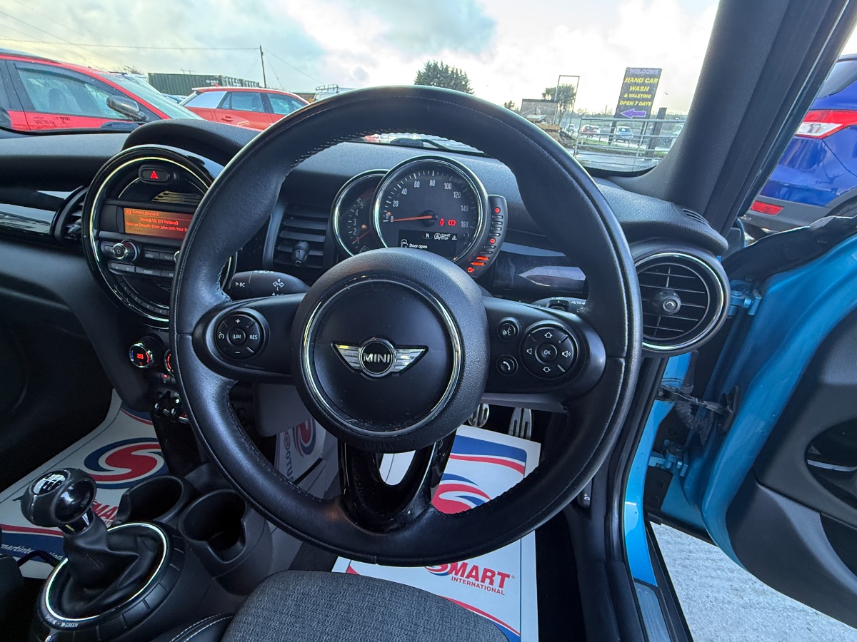 MINI Cooper Hatchback