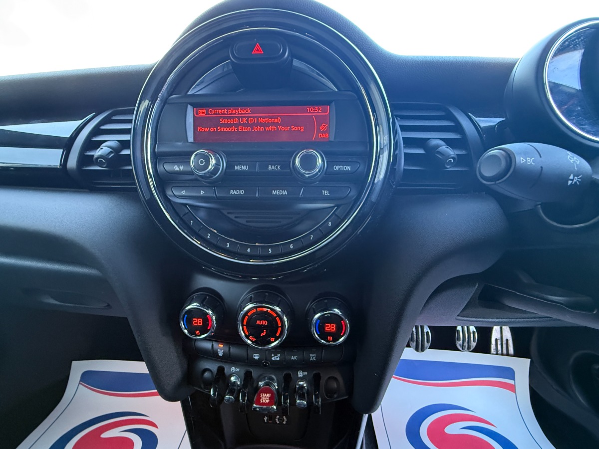 MINI Cooper Hatchback