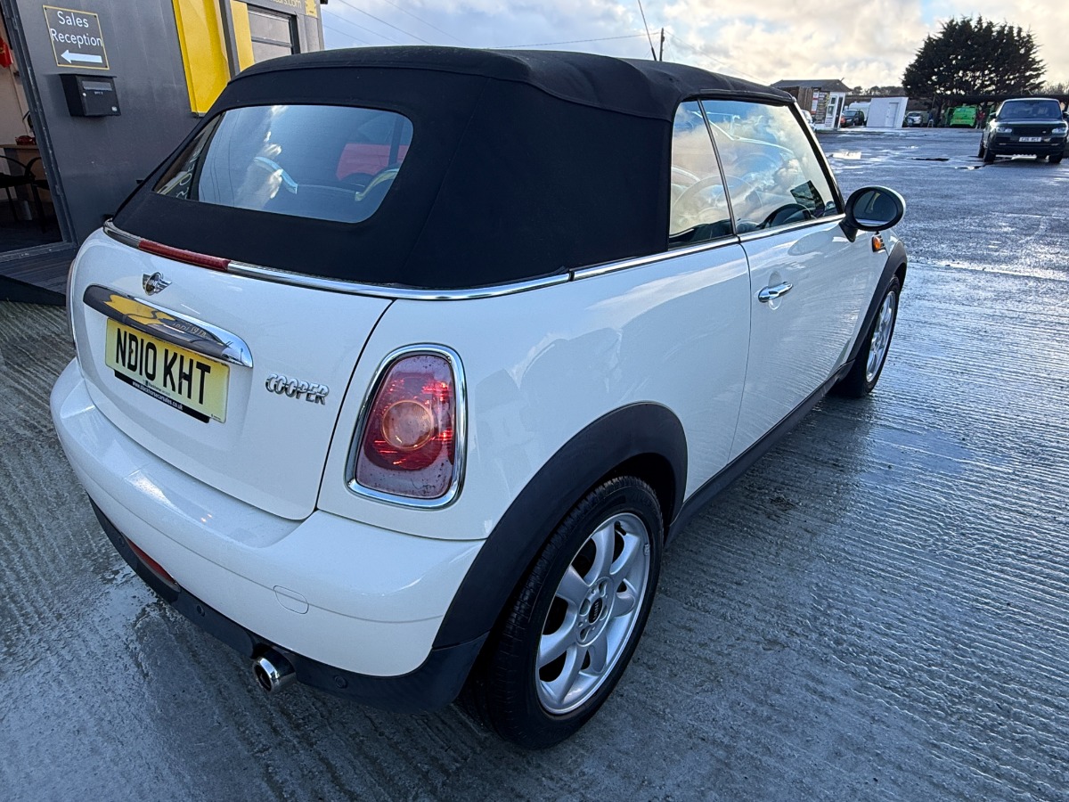 MINI Cooper convertible Convertable