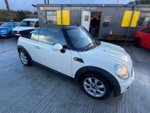 MINI Cooper convertible Convertable