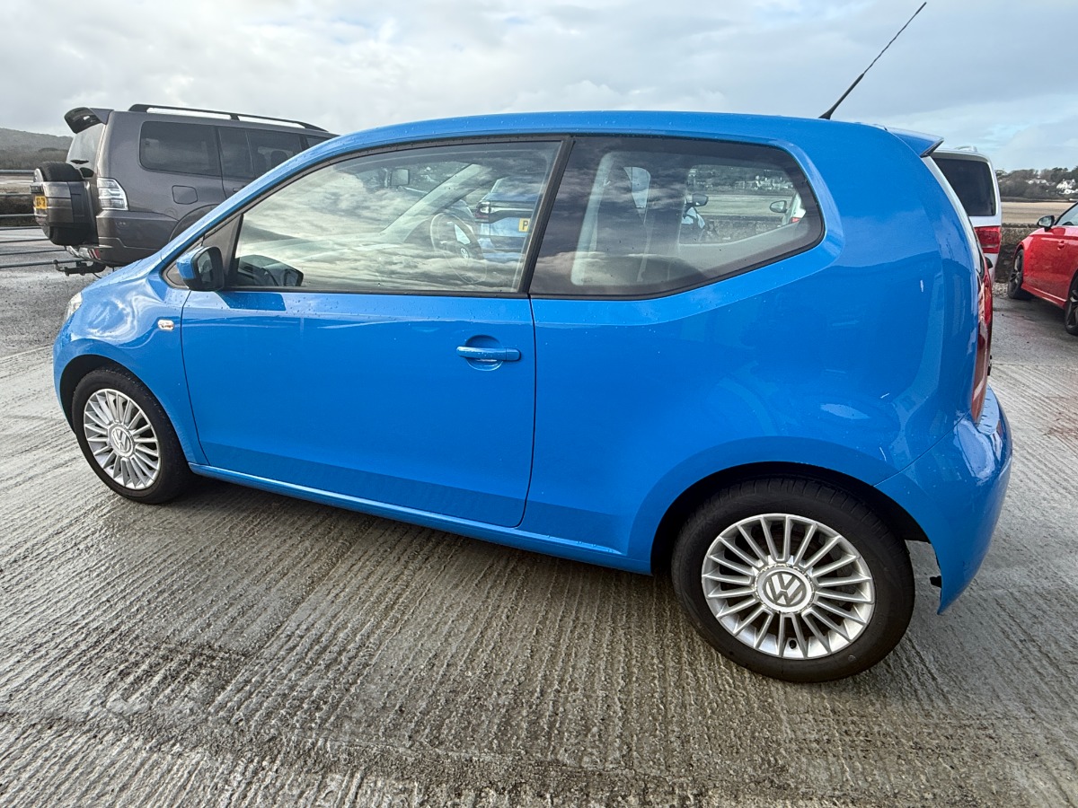 Volkswagen UP! Hatchback