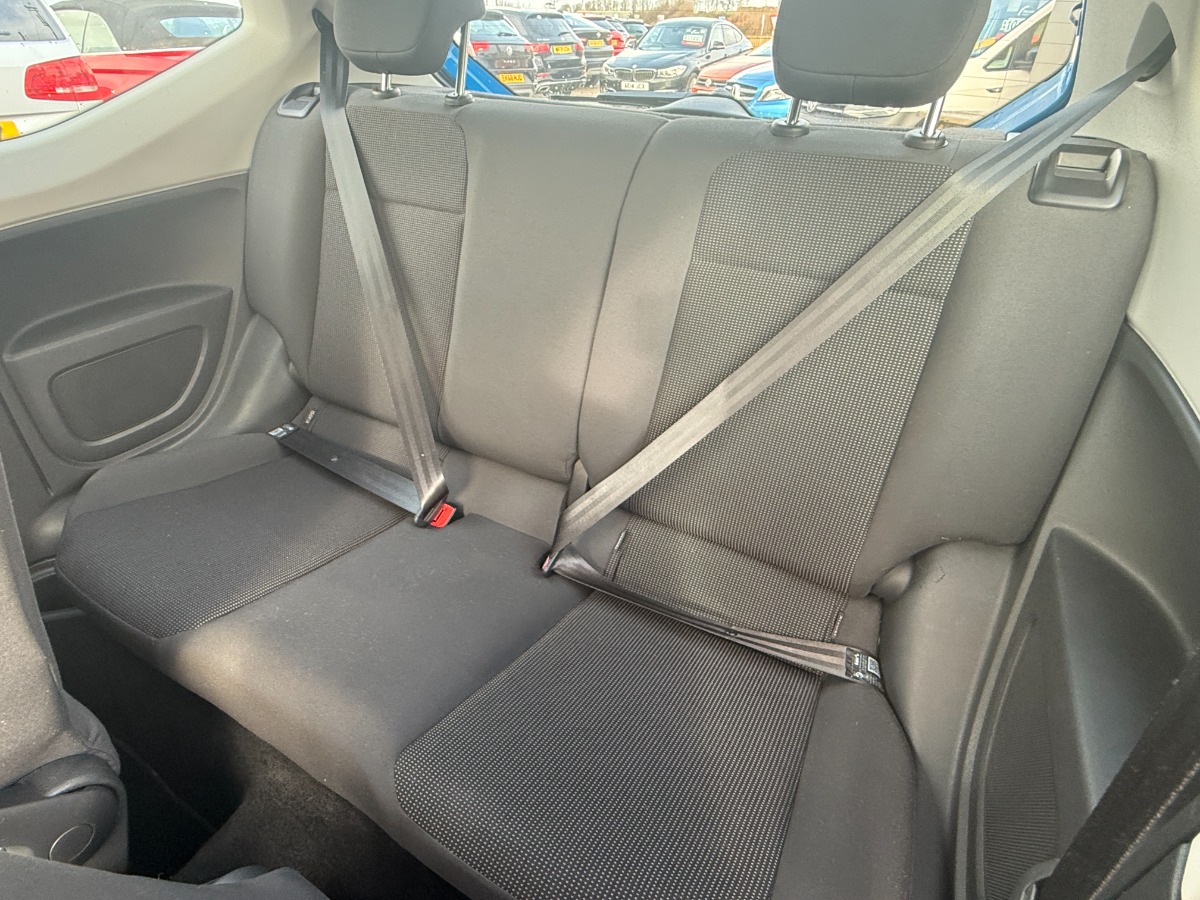 Volkswagen UP! Hatchback