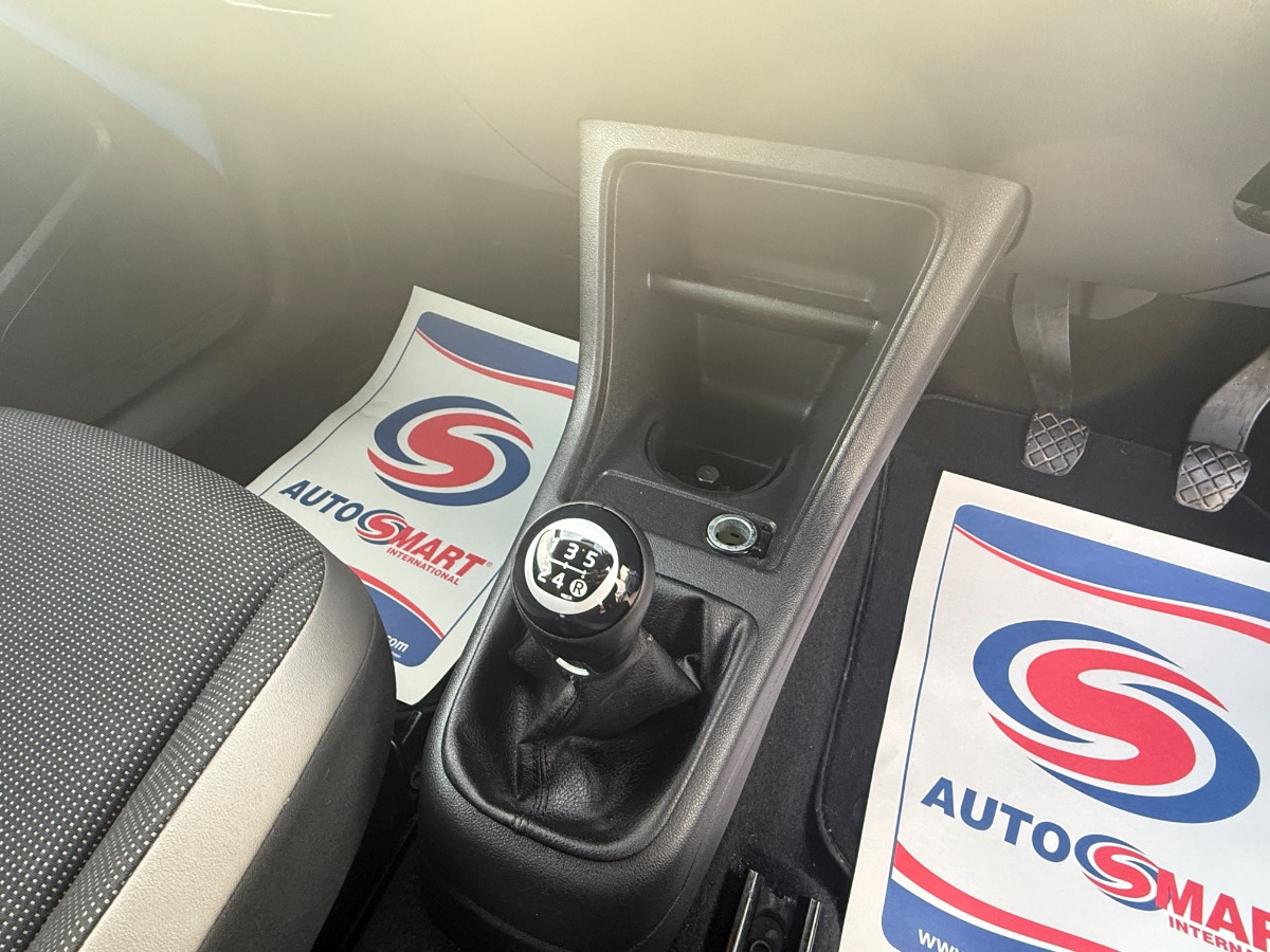 Volkswagen UP! Hatchback
