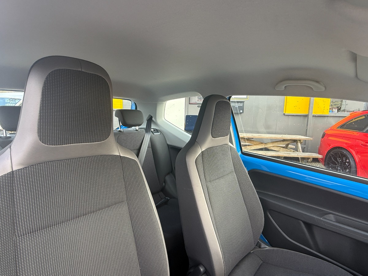 Volkswagen UP! Hatchback