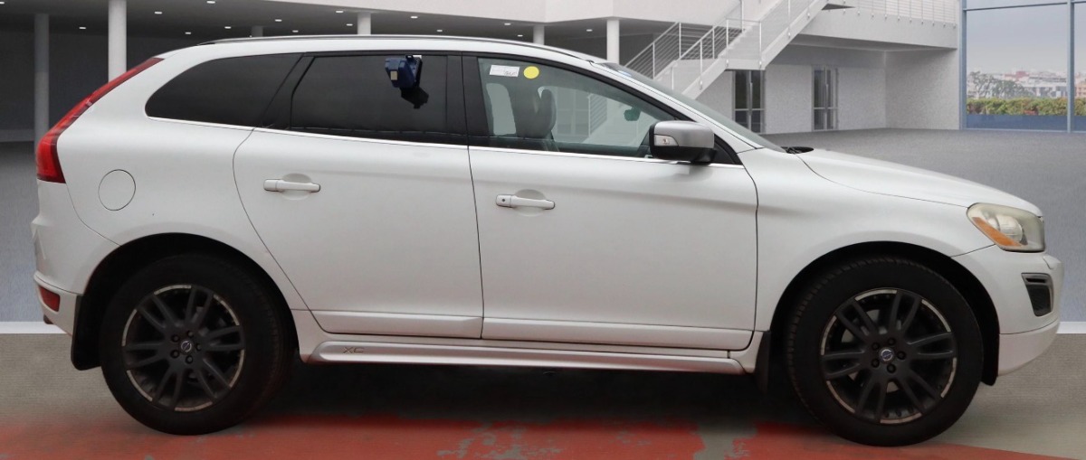 Volvo XC60 SUV