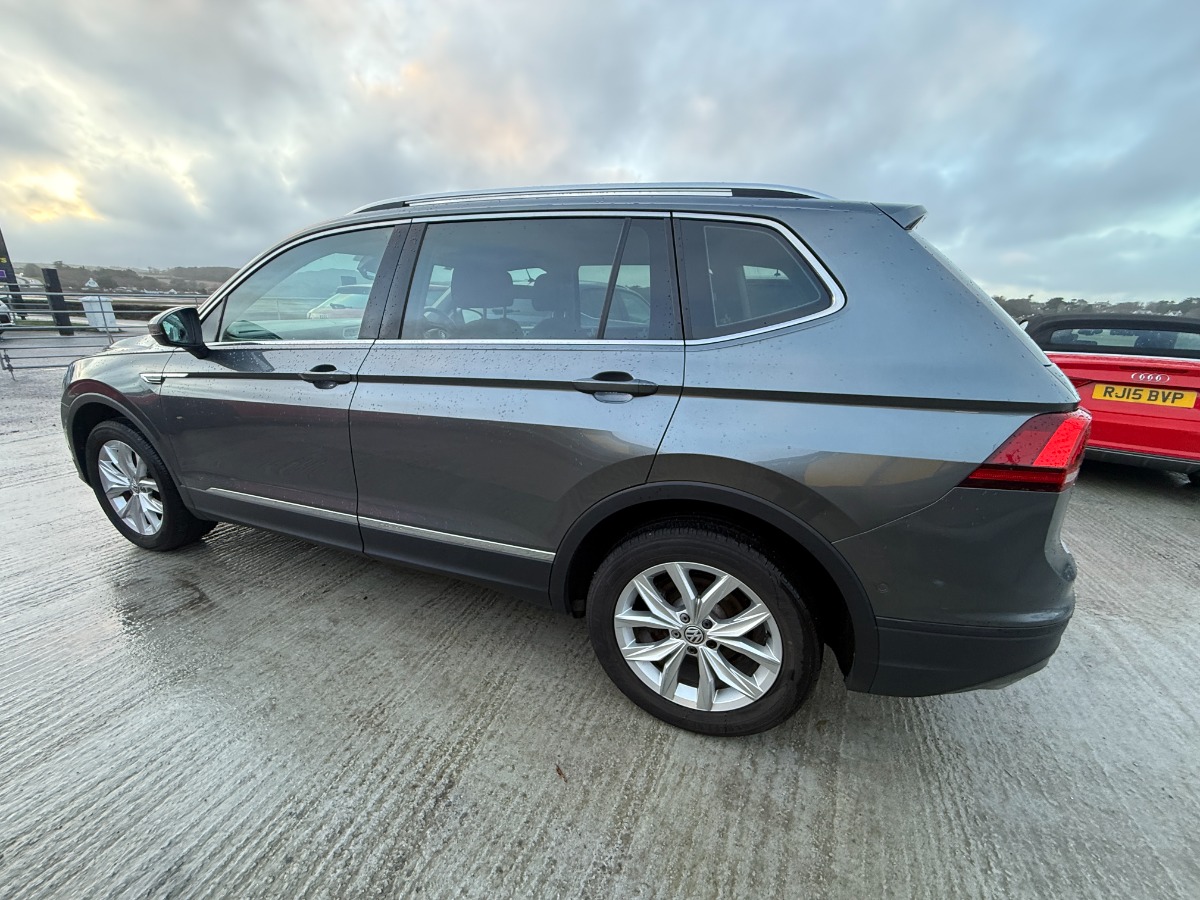 Volkswagen Tiguan Allspace MPV