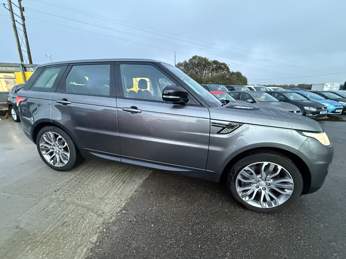 Land Rover Range Rover Sport SUV