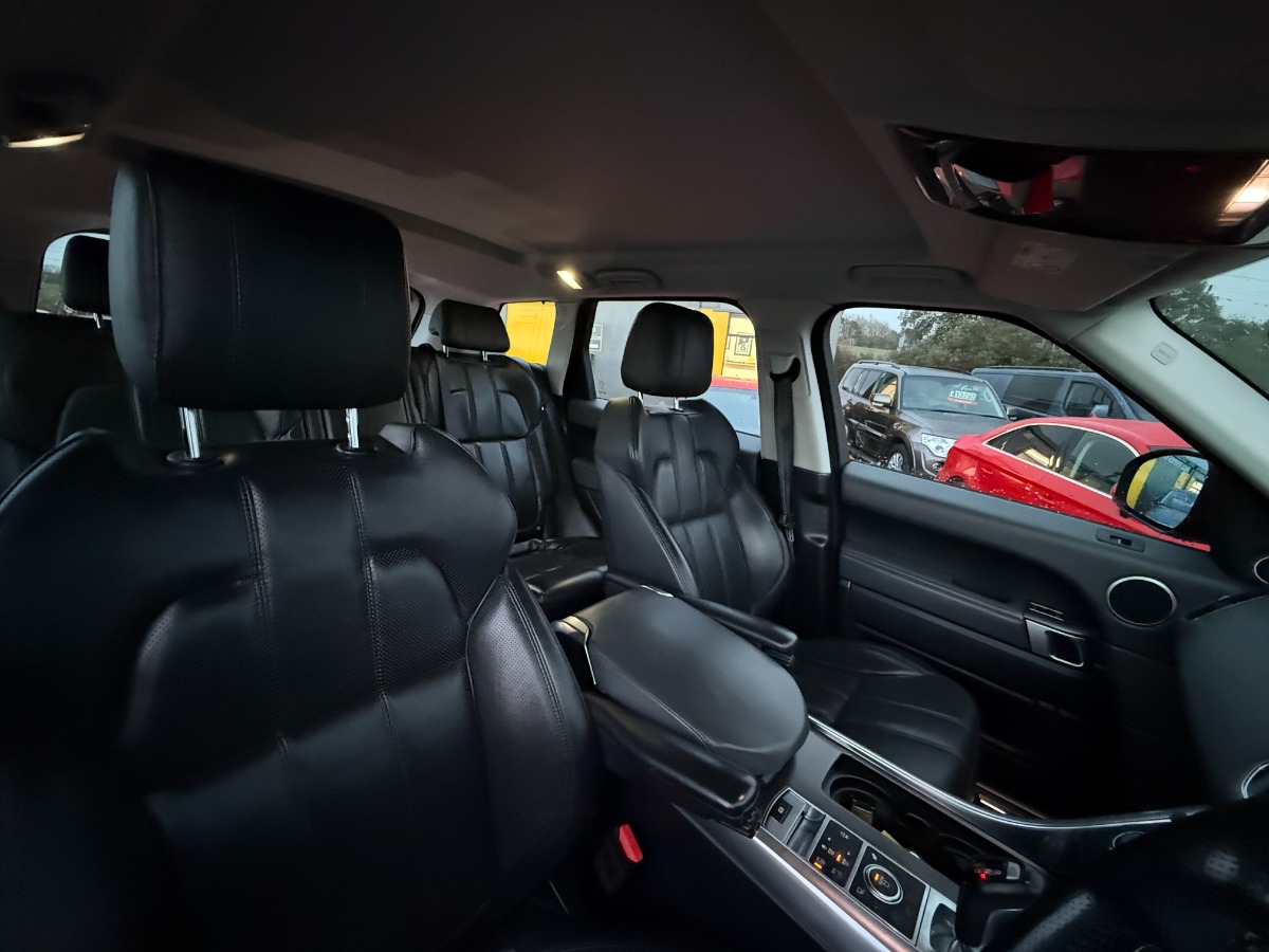 Land Rover Range Rover Sport SUV