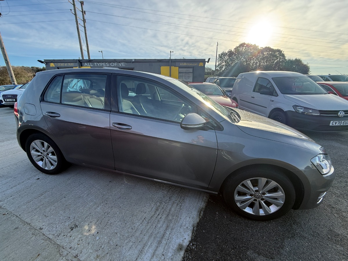 Volkswagen Golf Hatchback