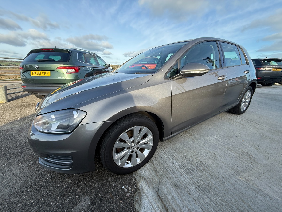 Volkswagen Golf Hatchback