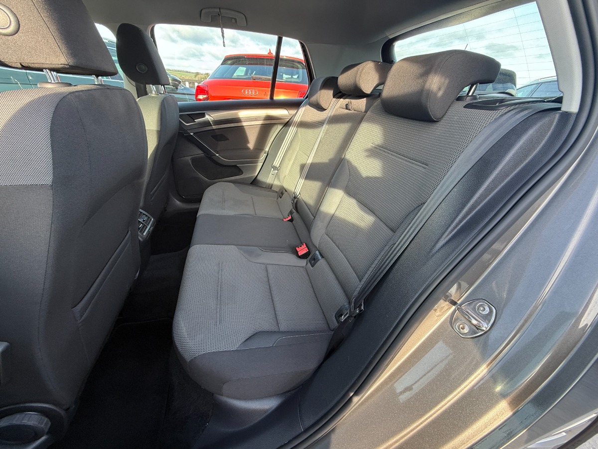 Volkswagen Golf Hatchback