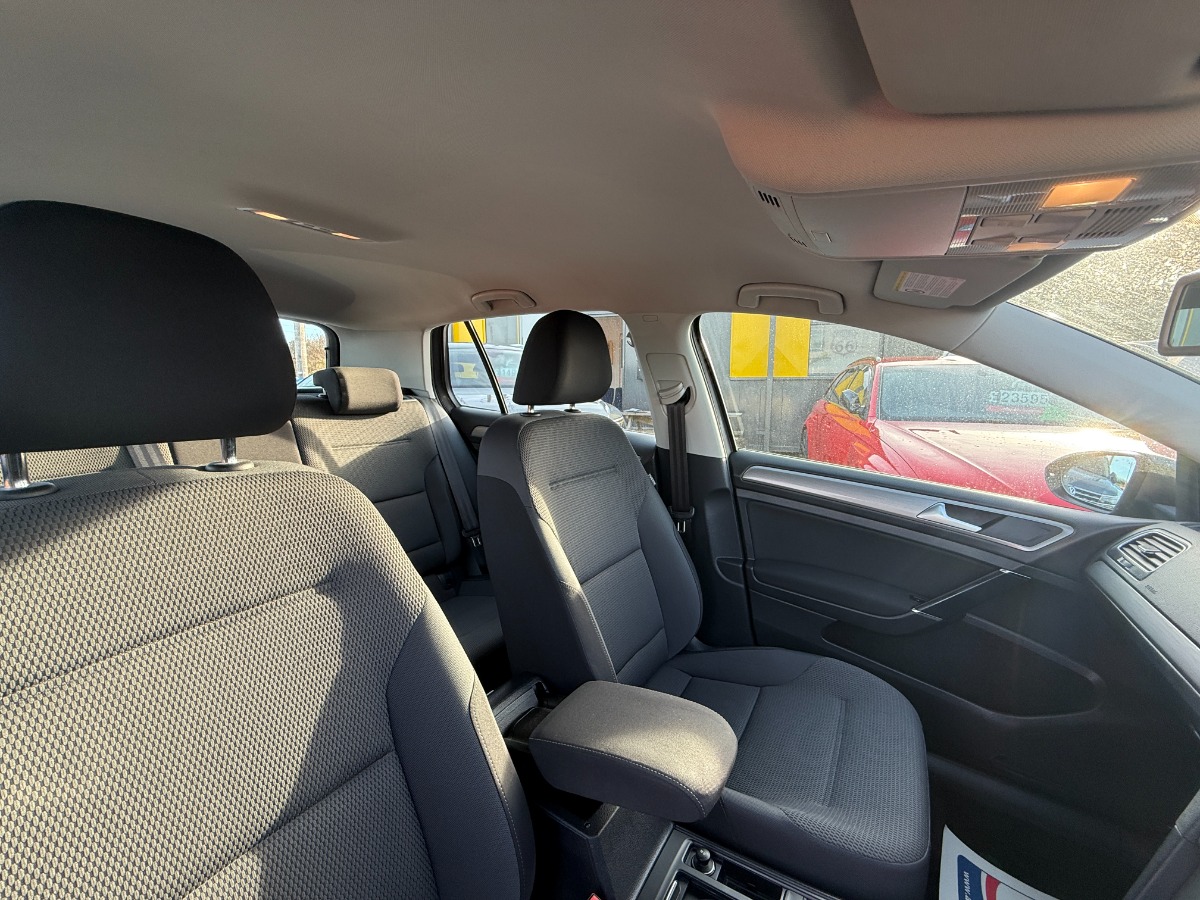 Volkswagen Golf Hatchback