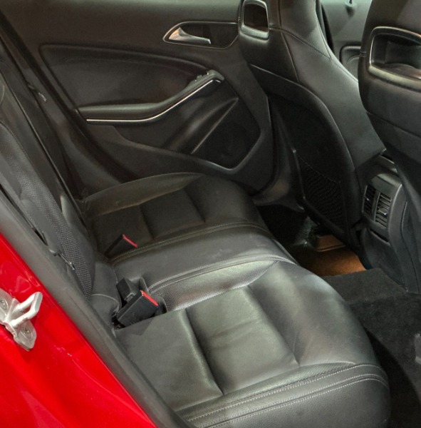 Mercedes Benz GLA SUV