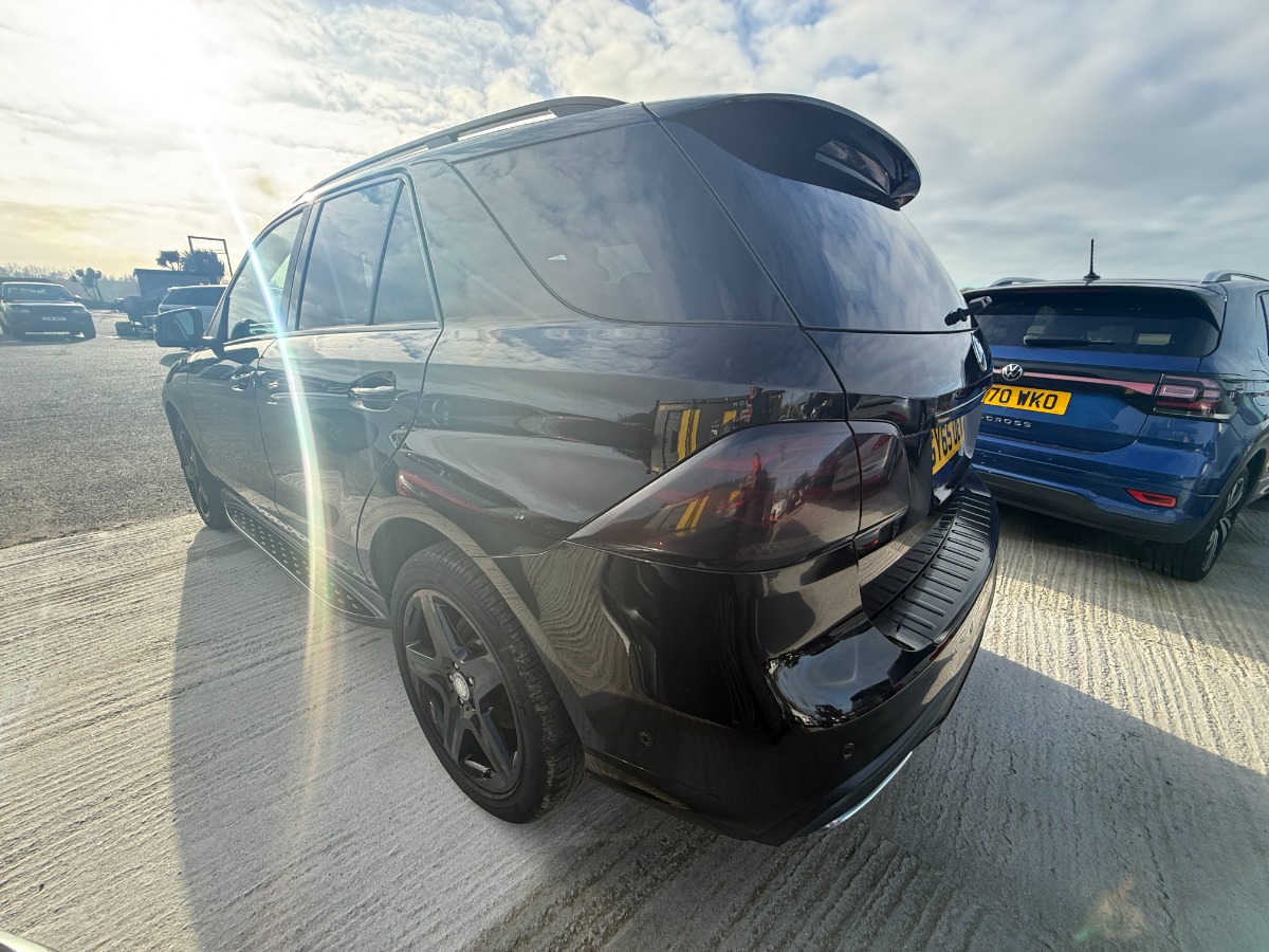 Mercedes Benz GLE SUV