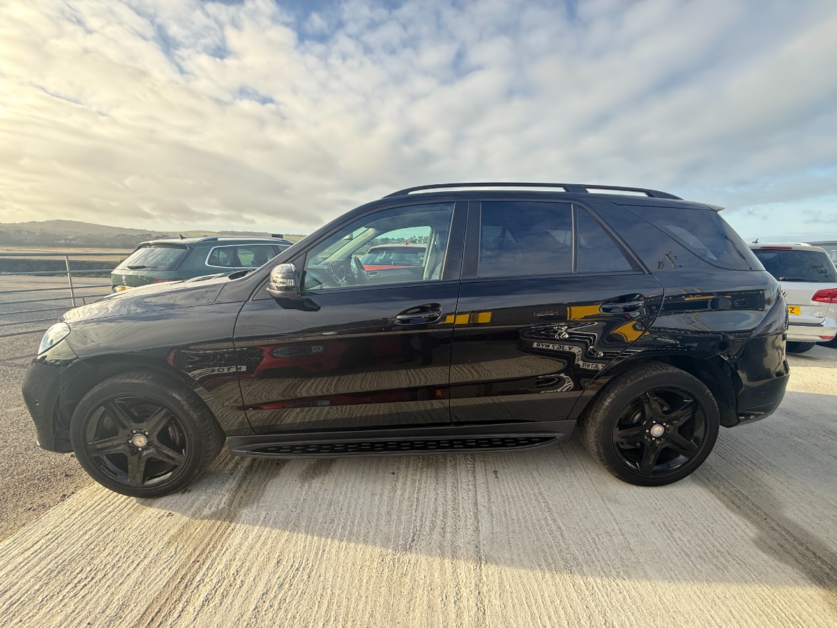 Mercedes Benz GLE SUV