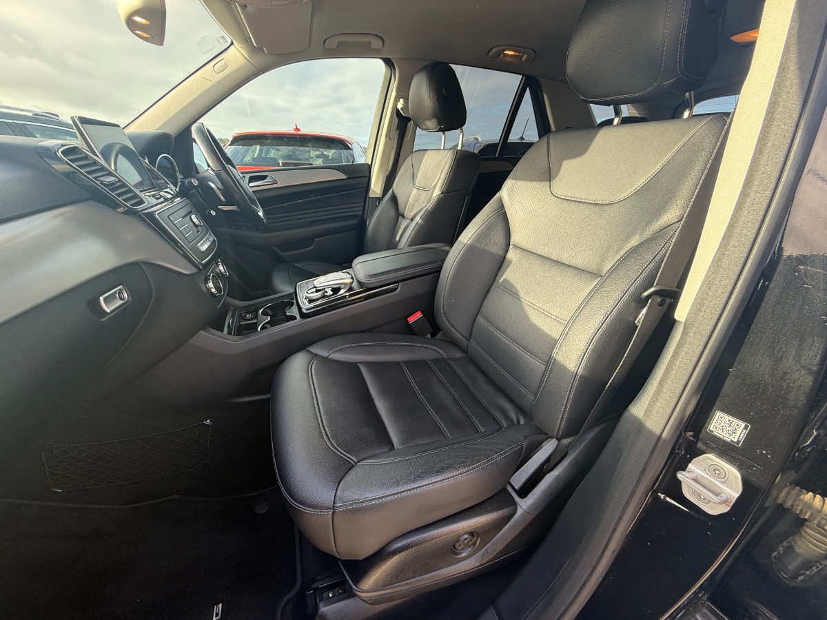 Mercedes Benz GLE SUV