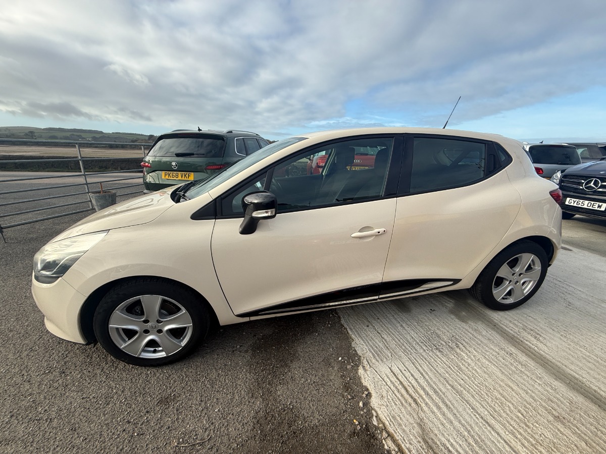 Renault Clio Hatchback