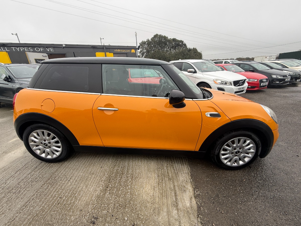 MINI Cooper Hatchback