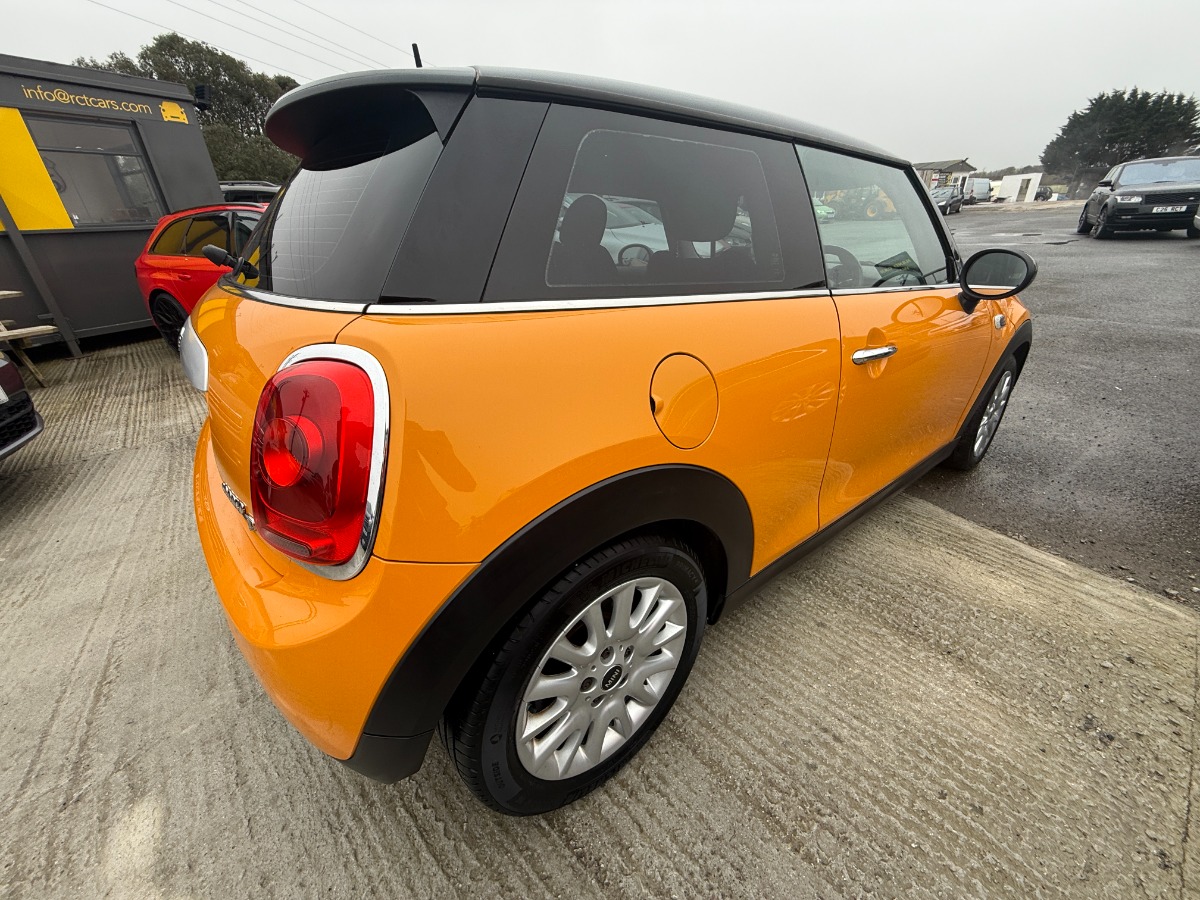 MINI Cooper Hatchback
