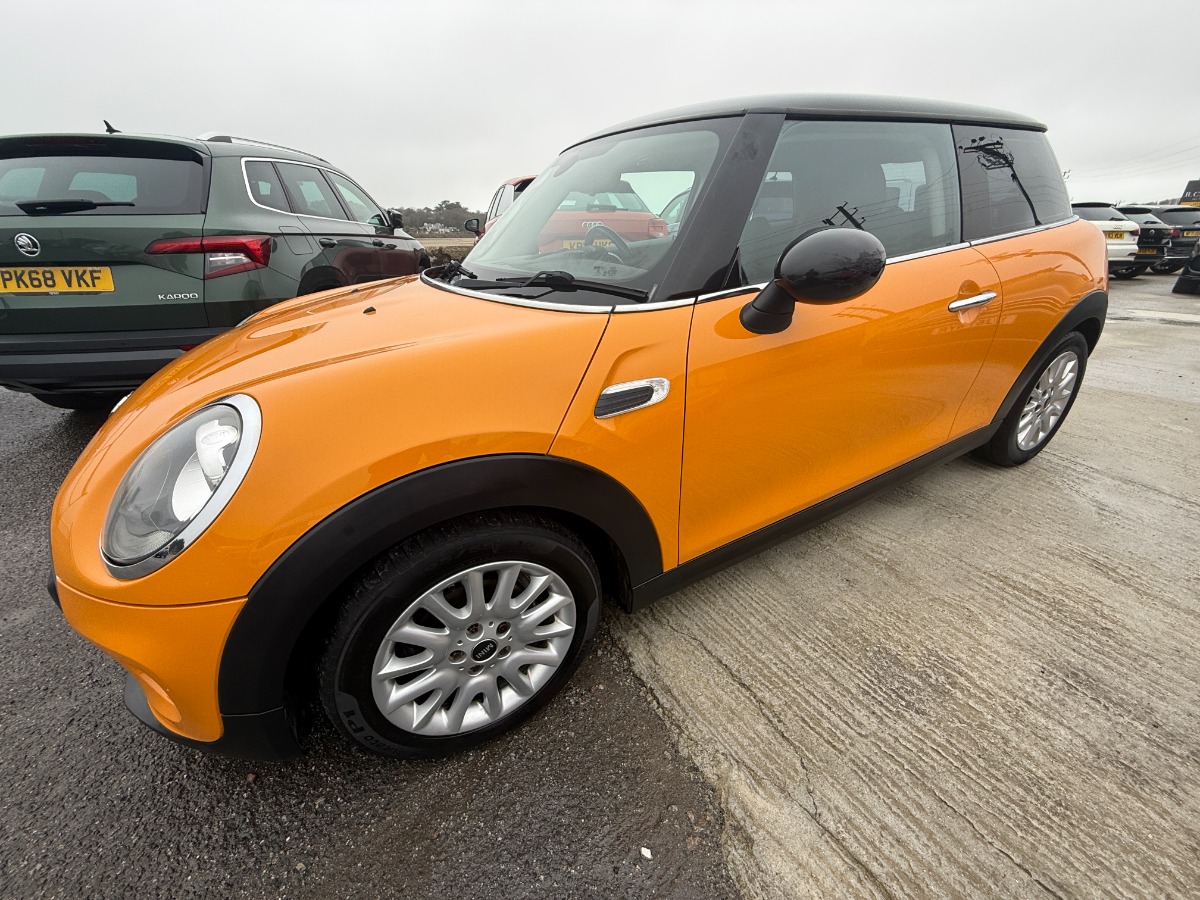 MINI Cooper Hatchback