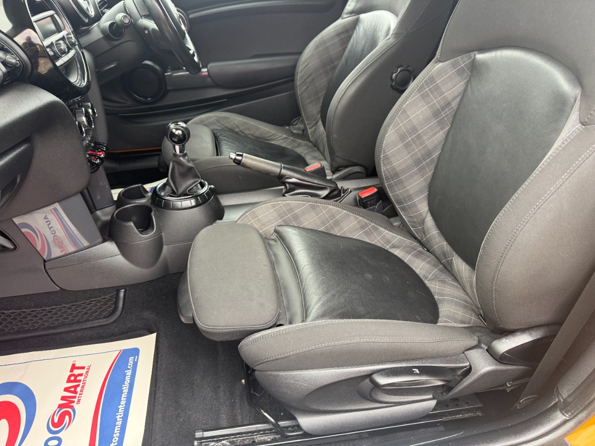 MINI Cooper Hatchback