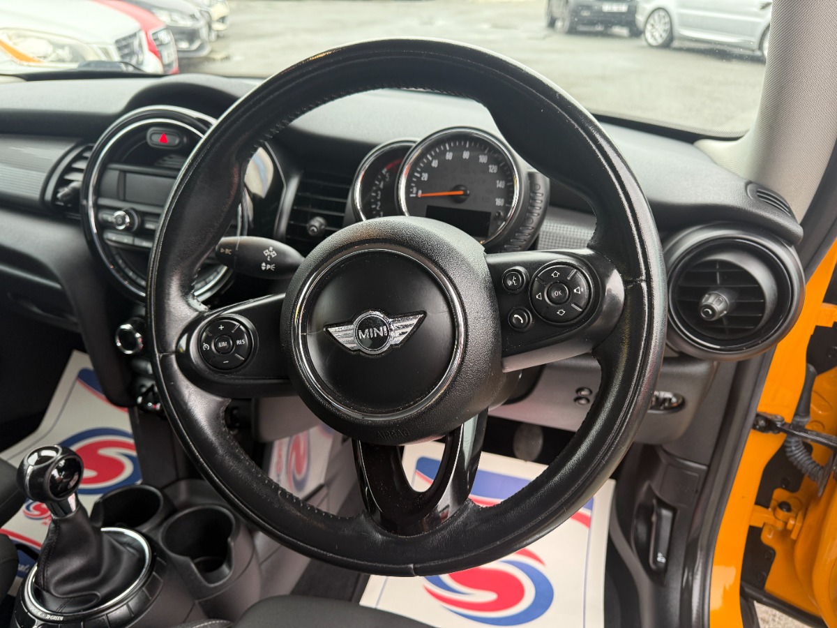 MINI Cooper Hatchback