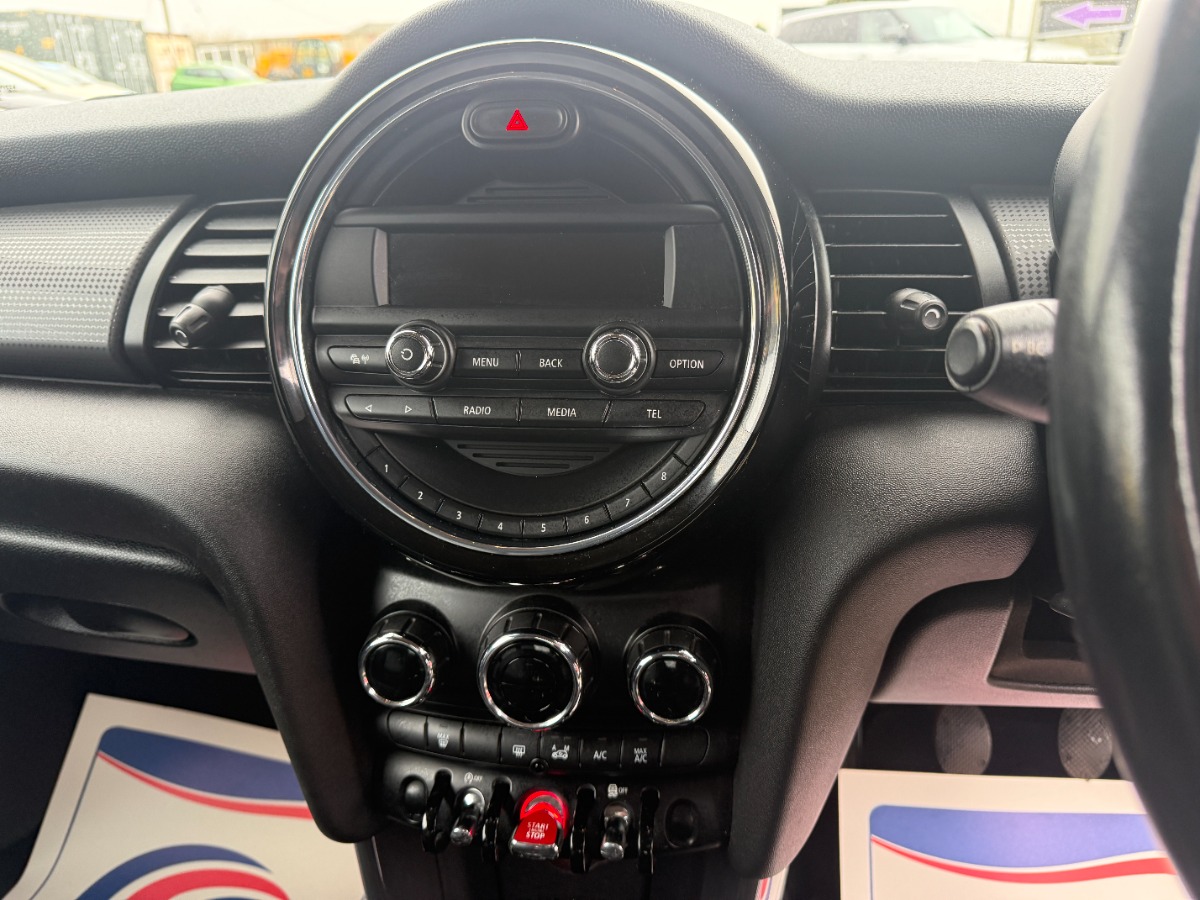 MINI Cooper Hatchback