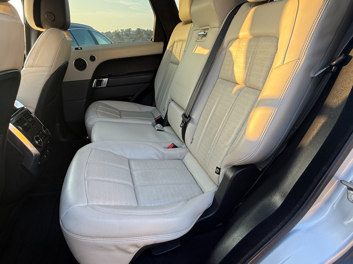 Land Rover Range Rover Sport SUV