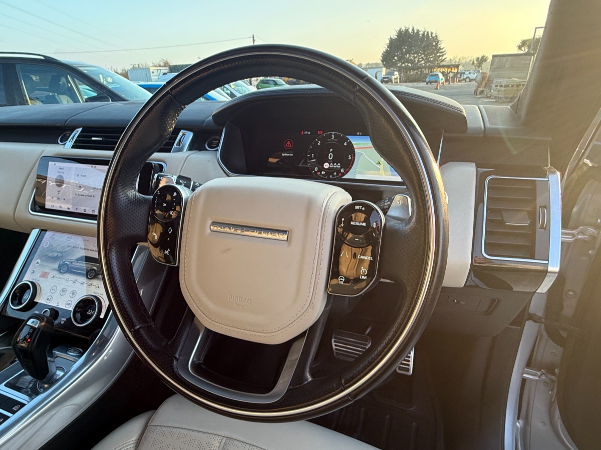 Land Rover Range Rover Sport SUV