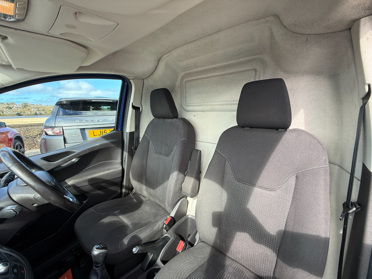 Ford Transit Courier Panel Van